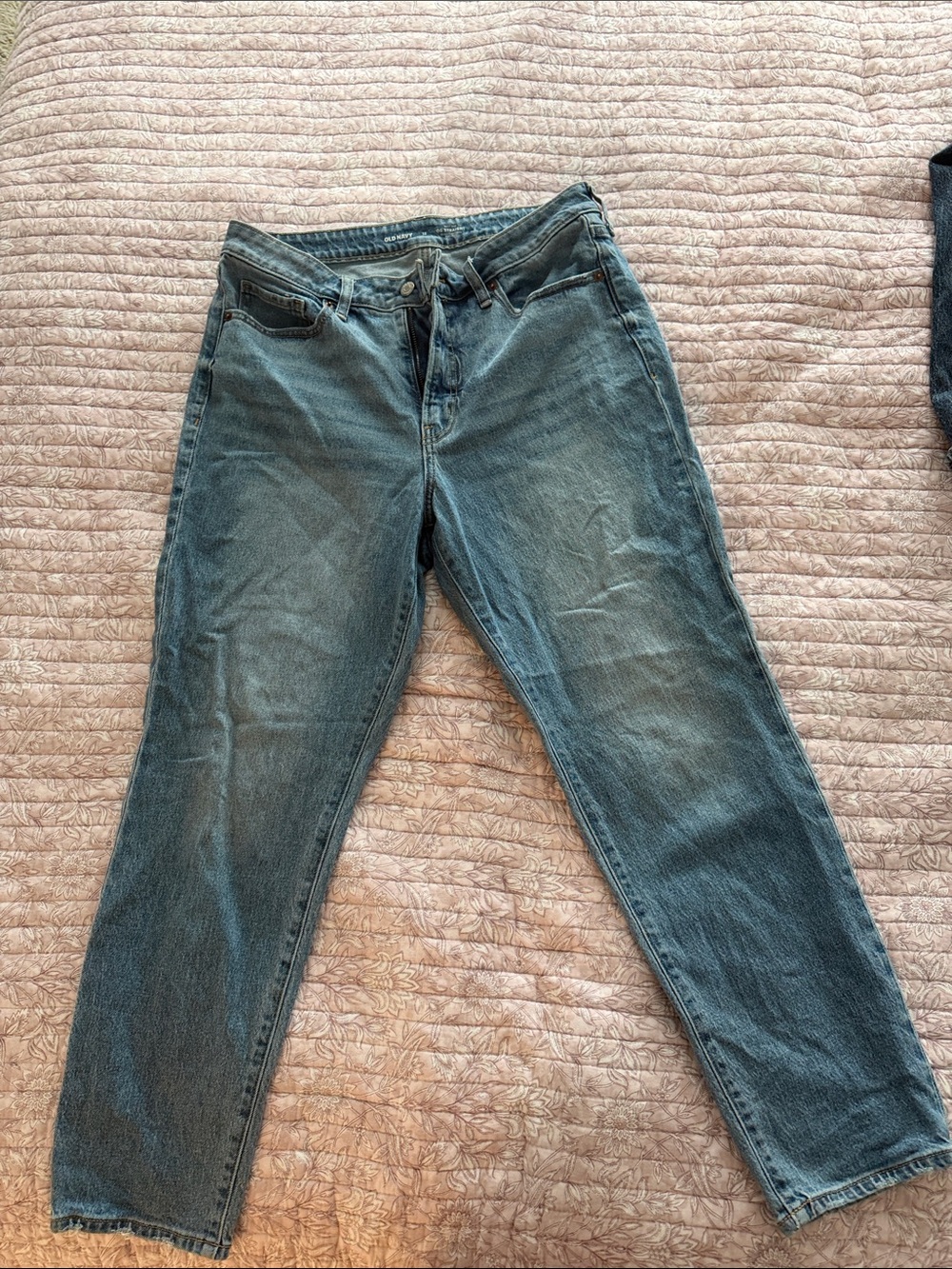 Women’s Classic High-Rise Blue Jeans